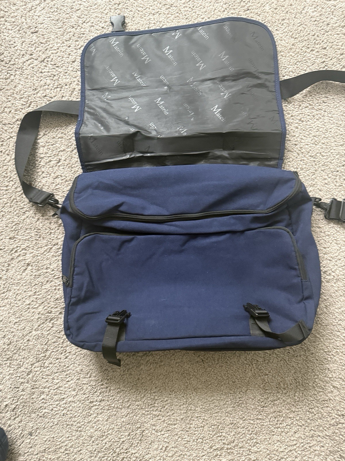 MATEIN Men’s Blue Messenger Laptop Bag, Buckle/Zip, Adjustable Strap, Pockets