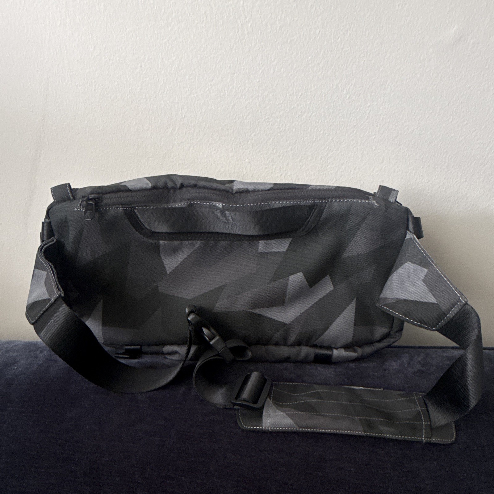 HEX DSLR Crossbody Sling Bag Black/Gray Camo, Adjustable Strap