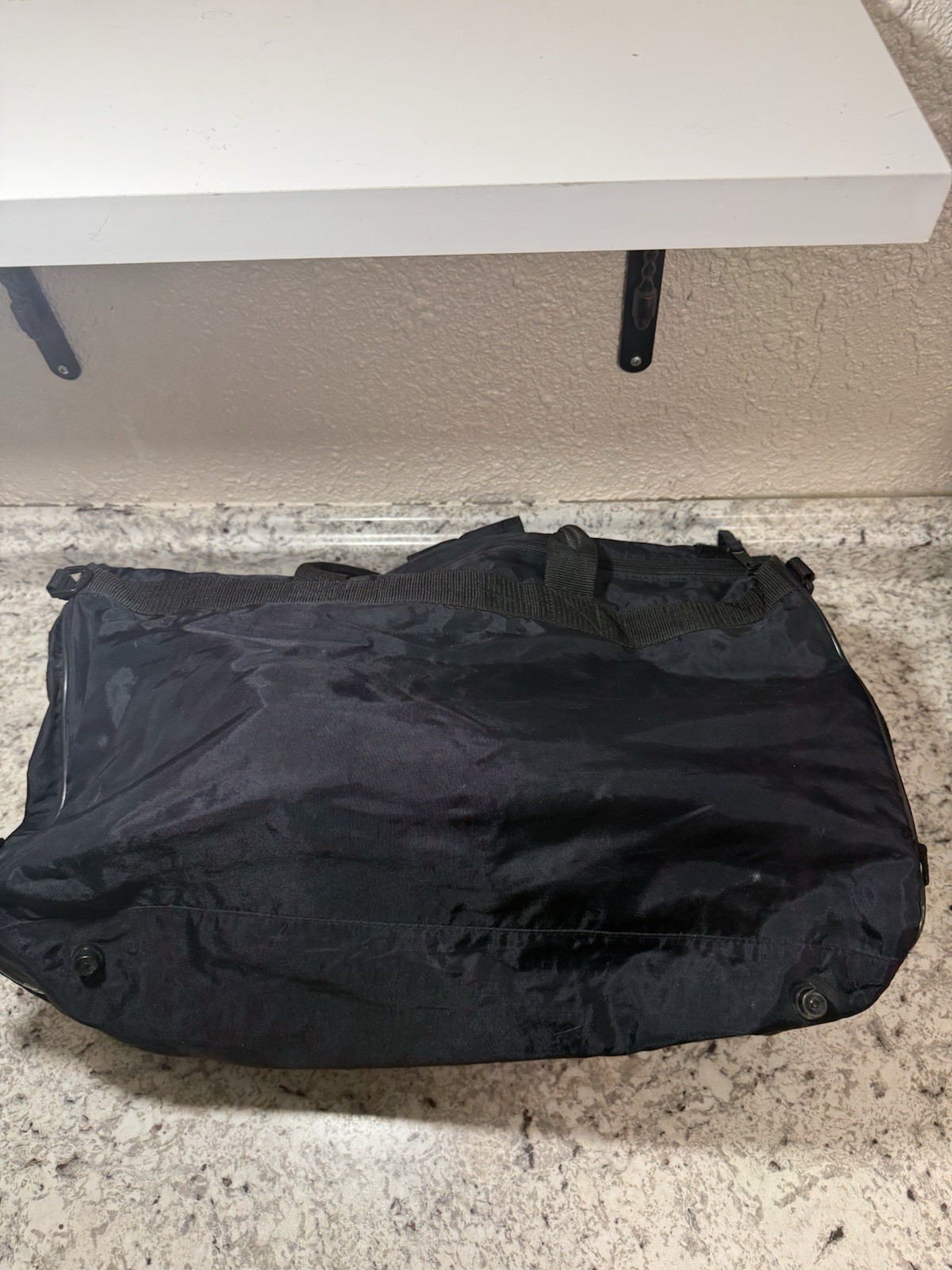 TRUE VINTAGE 90s HARLEY DAVIDSON AN AMERICAN LEGEND BLACK DUFFLE BAG Read