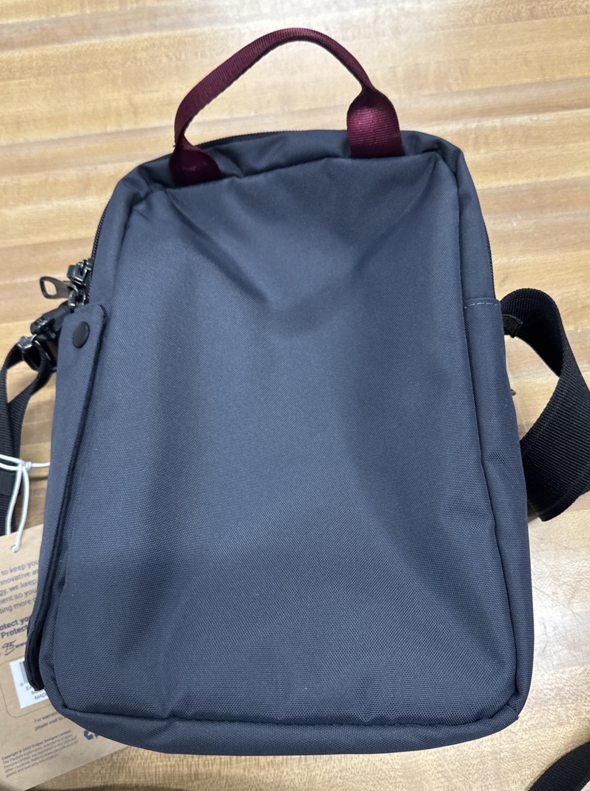 Pacsafe Metrosafe X Anti-theft Vertical Crossbody Bag 30620 New With Tags