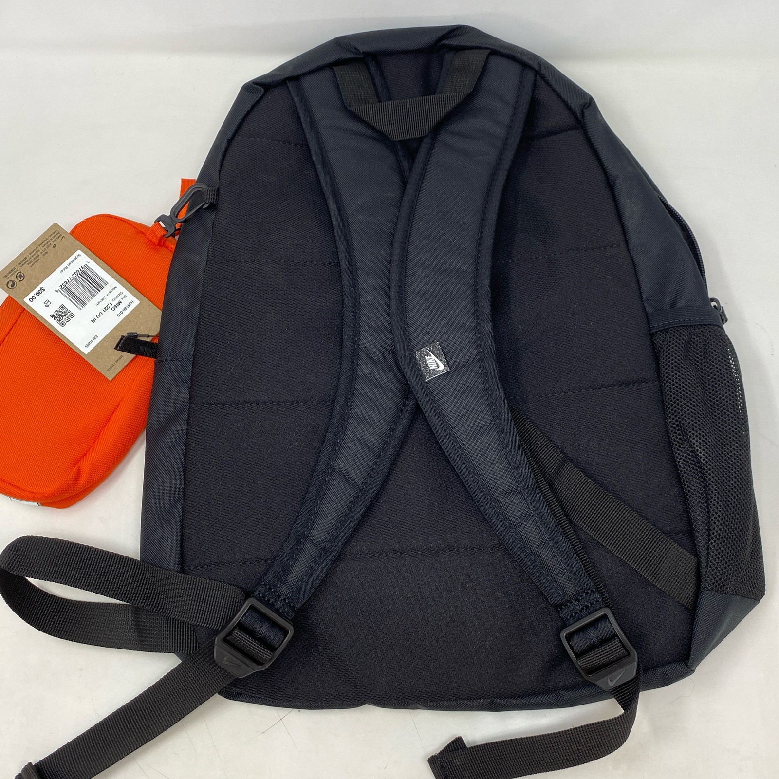 Nike Elemental Backpack 20L w/ Pencil Case Black/White One Size