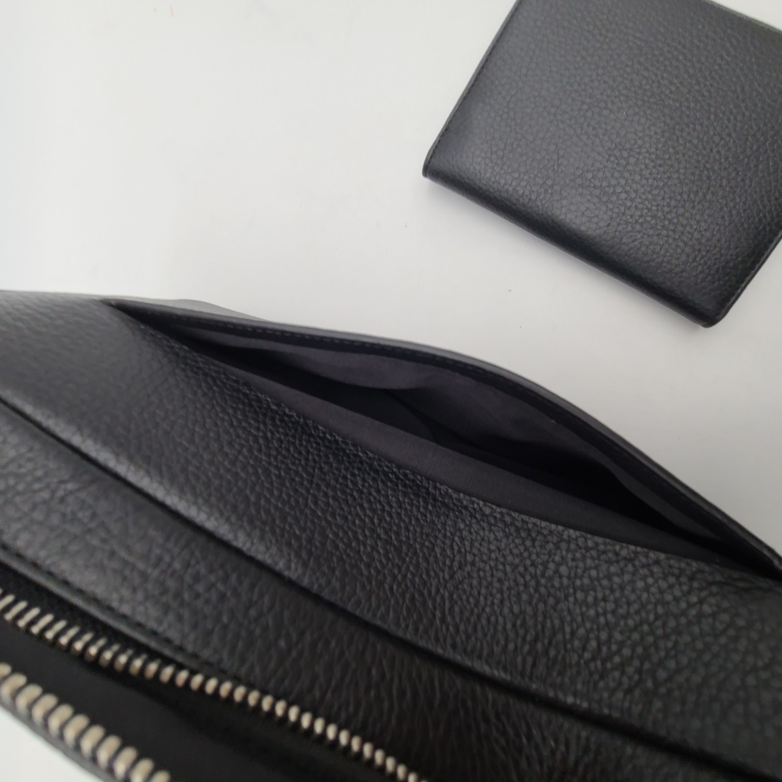 NEW Cole Haan Men’s Two Tone Top Zip Leather Toiletry Bag & Passport RFID Wallet