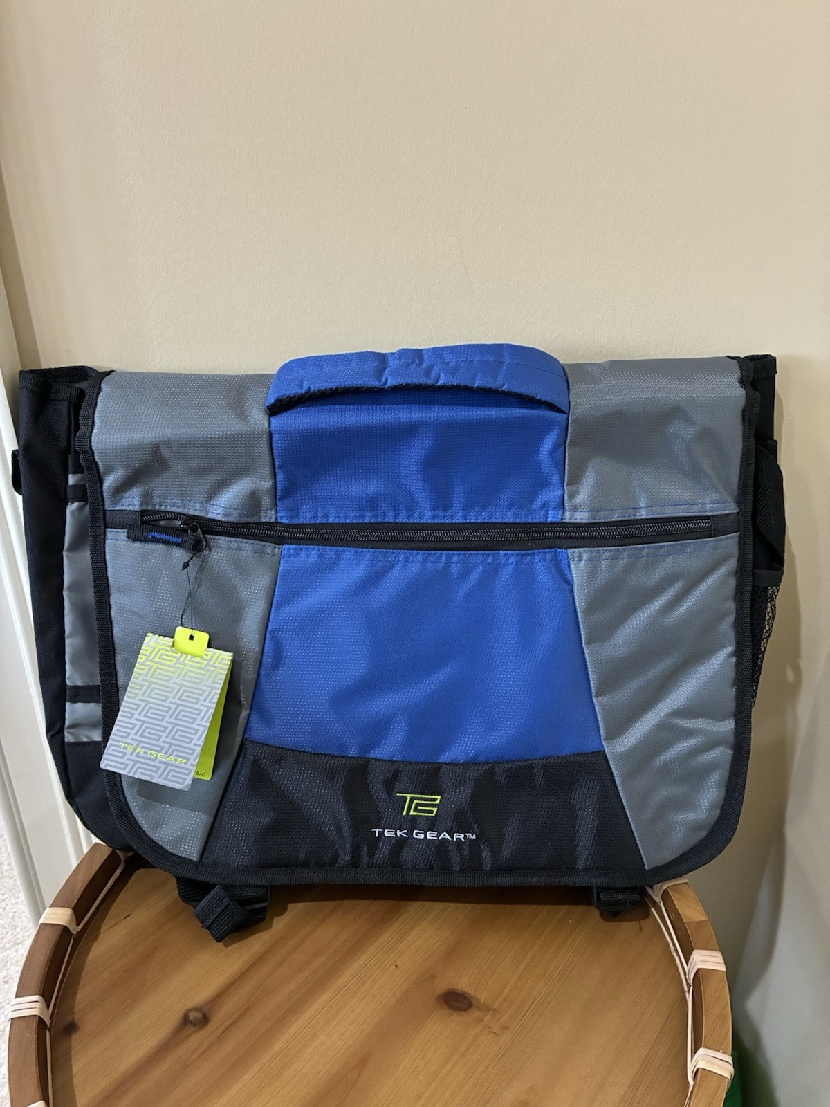 New Tek Gear BOYS SCOUT Lap Top/Messenger Bag/School Bag Dark Gray and Blue NWT