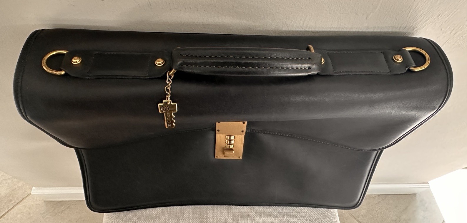 VTG Jack George’s laptop bag briefcase black leather 3 compartment expand