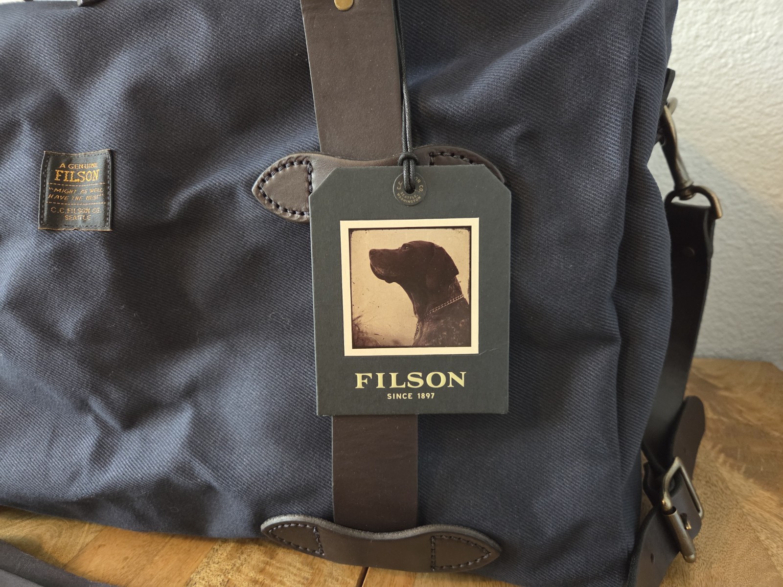 Filson Rugged Twill Medium Duffle Bag | NWT | Navy | Made in USA | MSRP $599