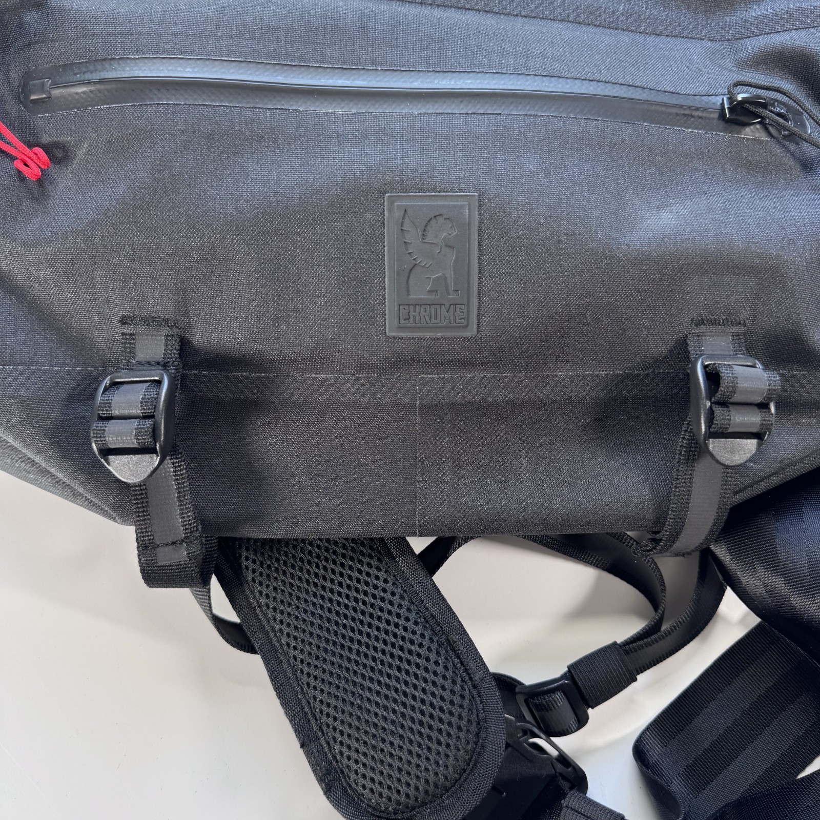 CHROME Industries Kadet WP 9 Liter Adjustable Black Waterproof