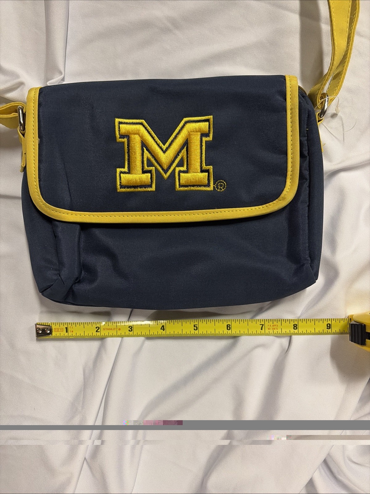 Charm 14 Michigan Wolverine Block M Small Crossbody Bag Adjustable Strap