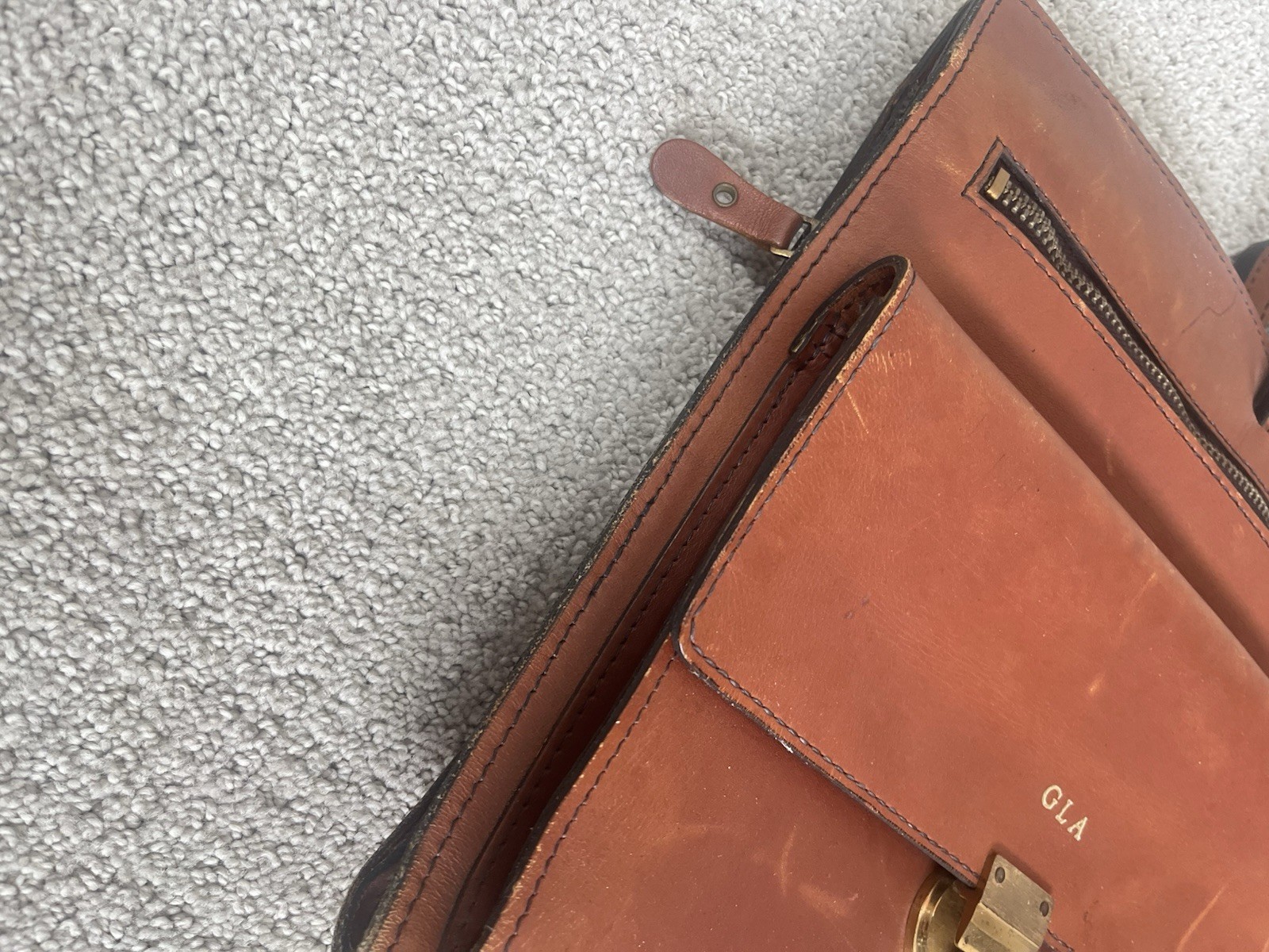 Schlesinger Brothers Briefcase Saddle Leather Vintage USA Slide Handle
