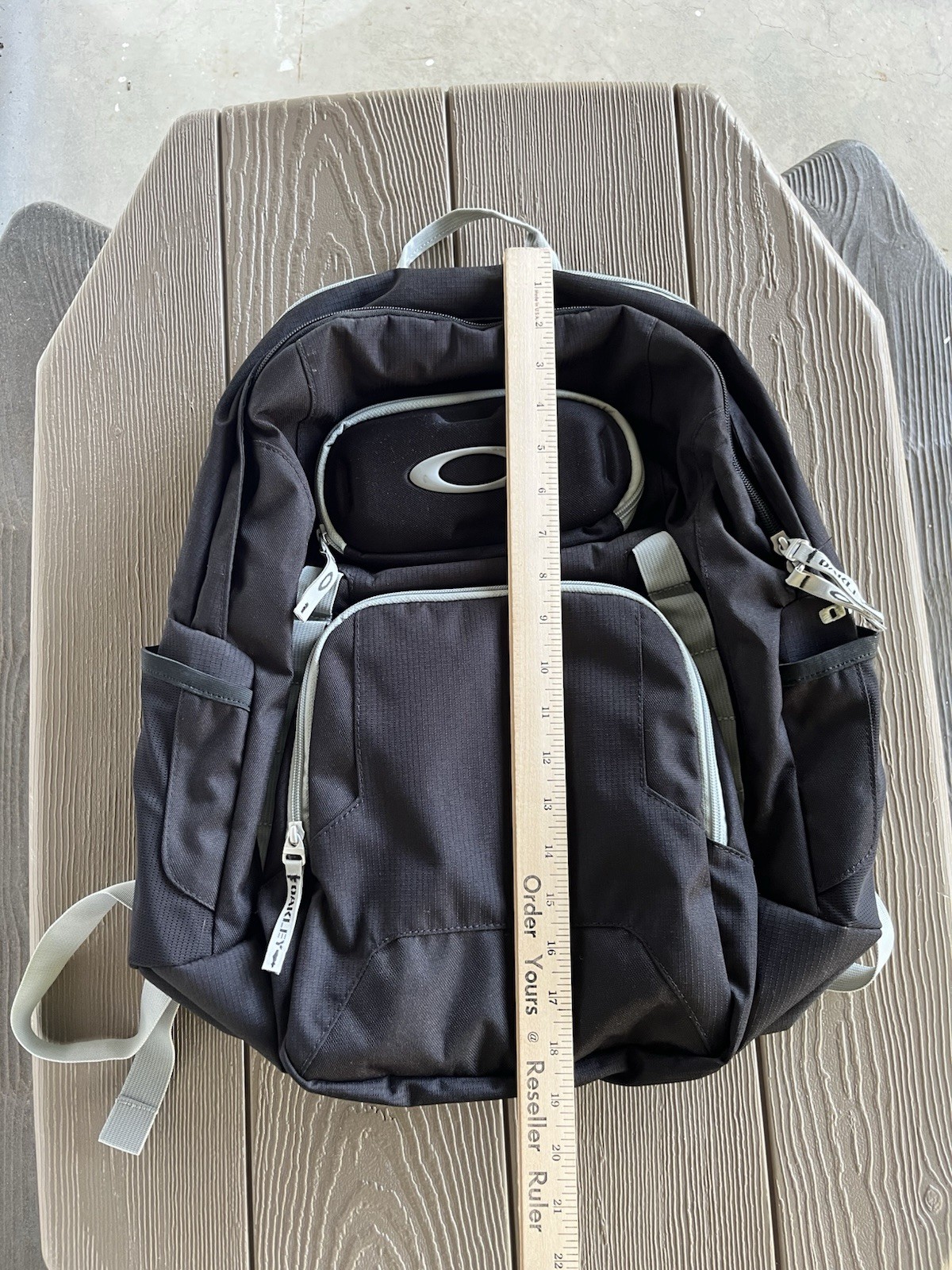 Oakley Backpack Works Pack Black w/Sunglasses Holder GUC