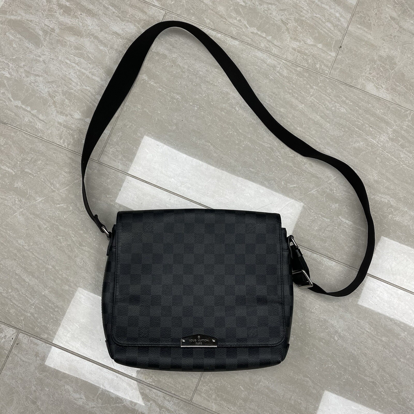 Louis Vuitton Damier Graphite Canvas District PM Messenger Bag Black