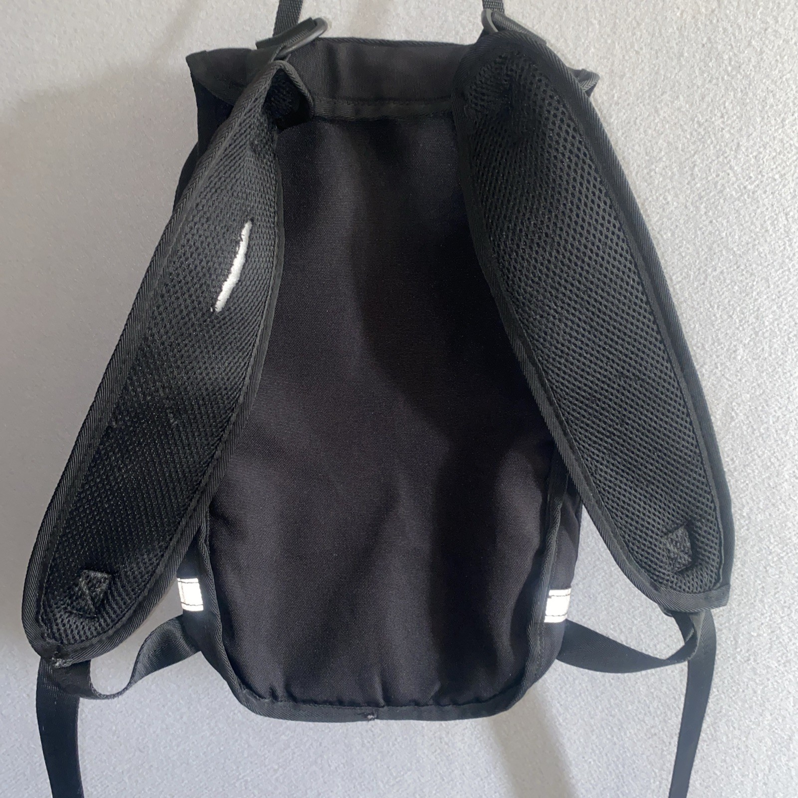 True Religion Backpack 14” Black/Red Zip Inner Pockets Shoulder Straps