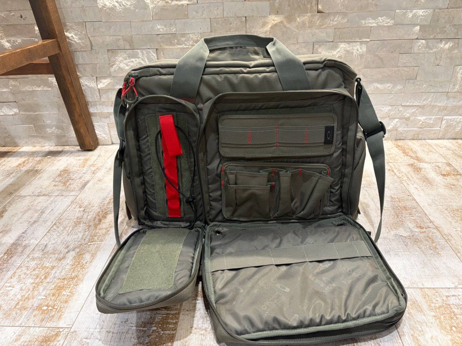 This is an Oakley range / duty bag for law enforcement.