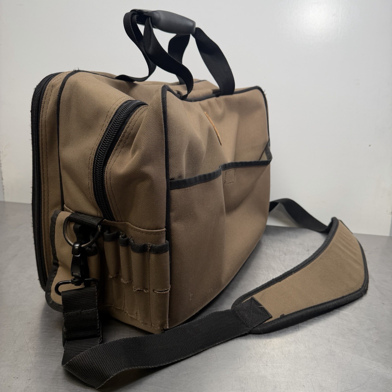Duluth Trading Co Master Series Brown Canvas Journeyman Tool Bag w/ Padded Sling