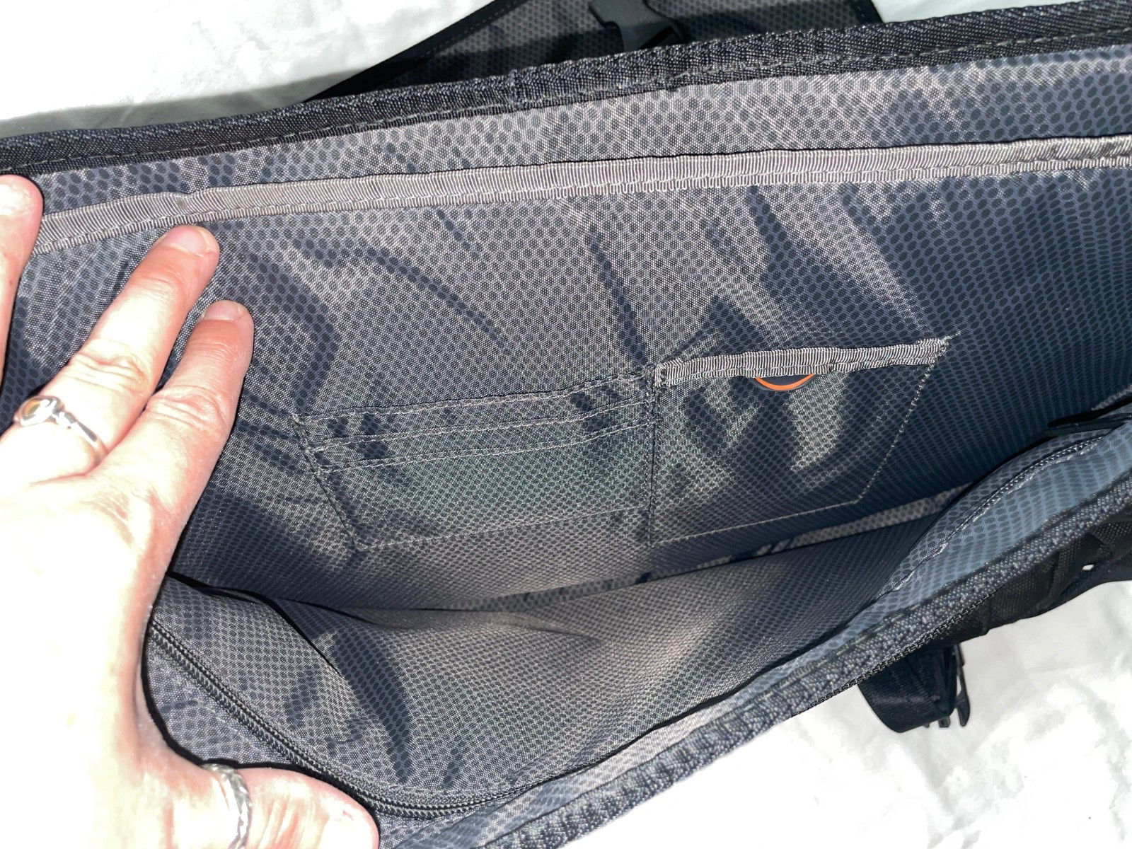 TUMI T-TECH Black Nylon Laptop Messenger Courier Bag-67970D-Near Mint
