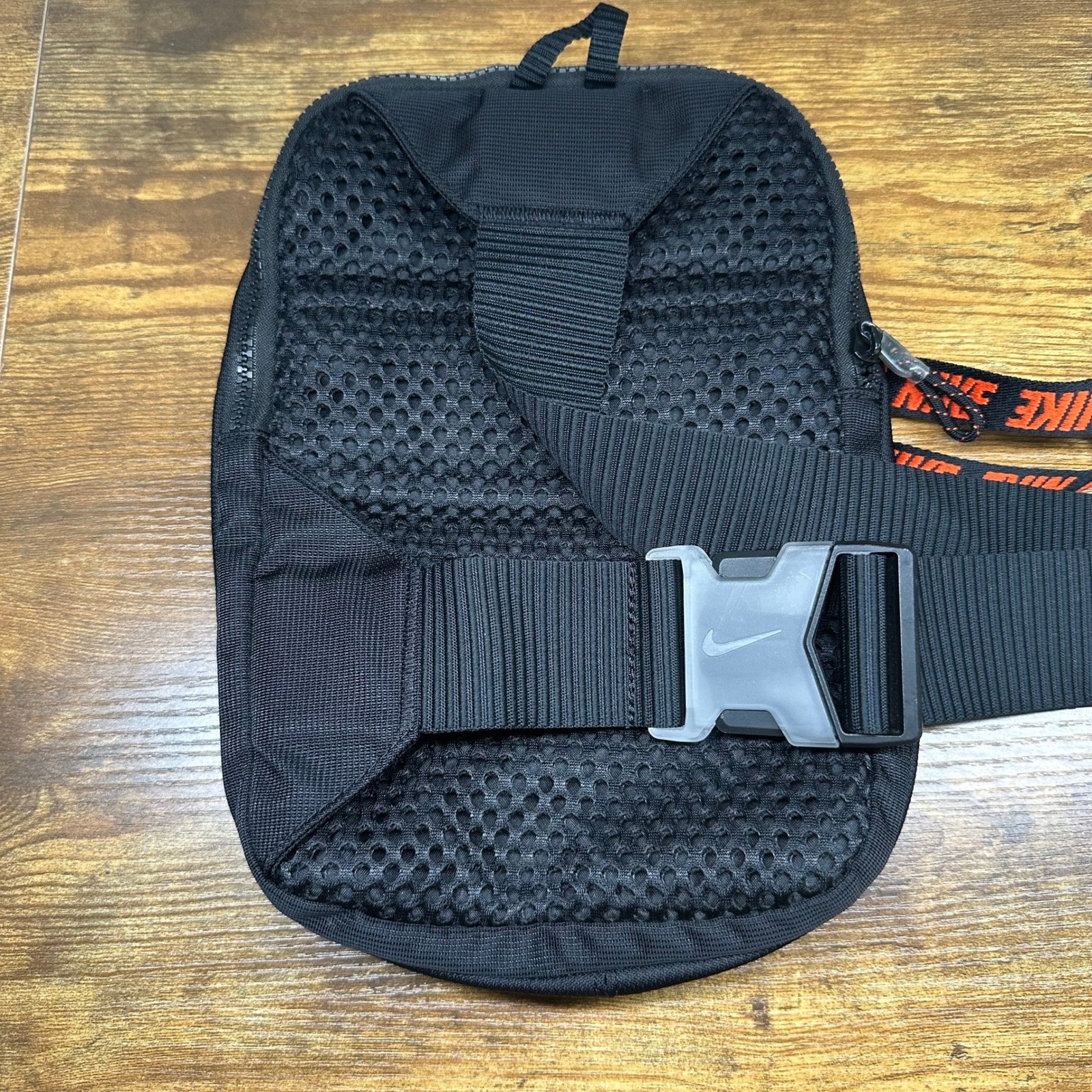 Nike Heritage Small Crossbody Bag Black Orange BA6144-010 Mens Shoulder Bag