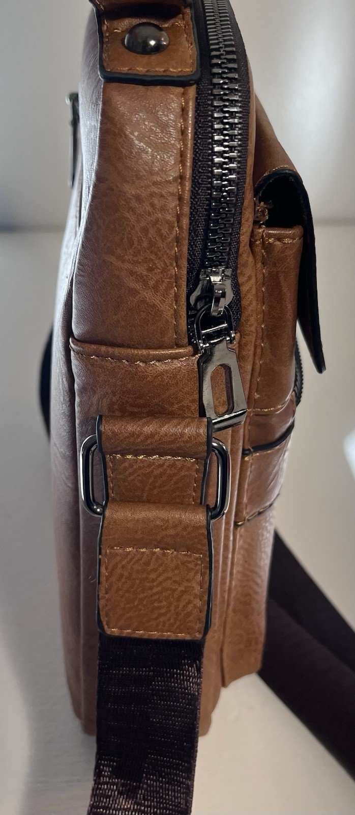 Weixier 10″ Crossbody Bag ~ Shoulder Messenger Bag