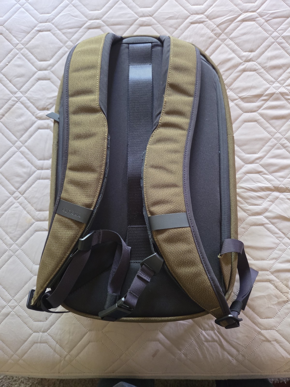 Alpaka Metro Backpack Pro – Green Axoflux 600D -24L – Excellent