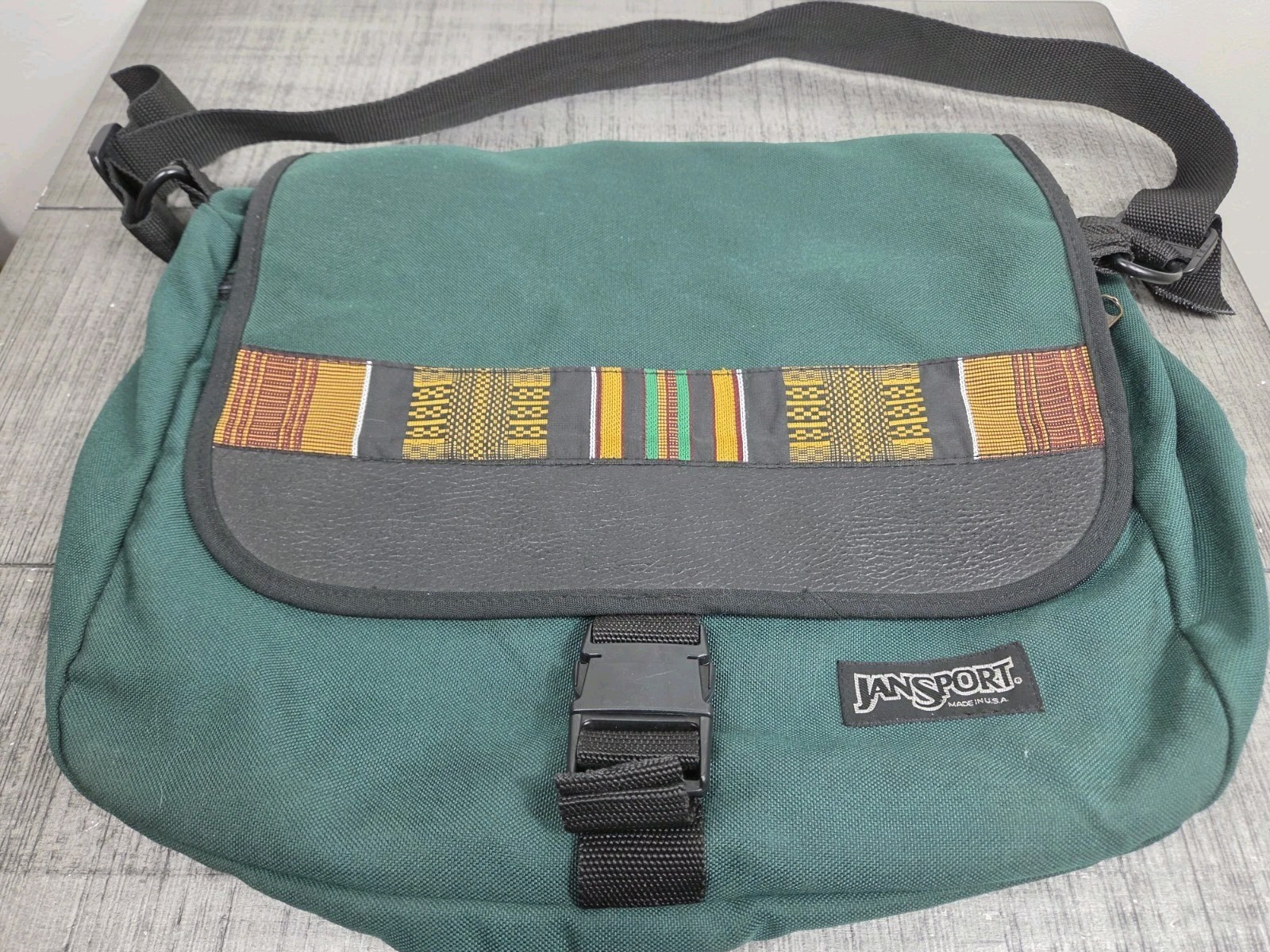 Vtg Jansport Messenger Laptop Bag Shoulder Strap Green w/Design Made In USA Y2K