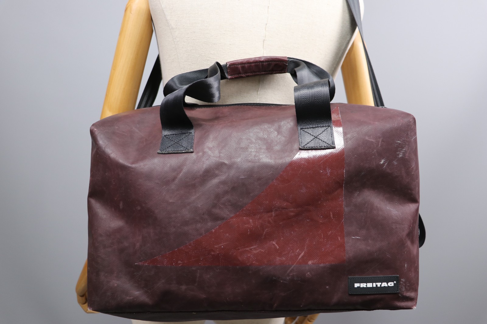 FREITAG RARE Vintage Brown Recycled truck tarps Big Gym Sports Bag Sz XL