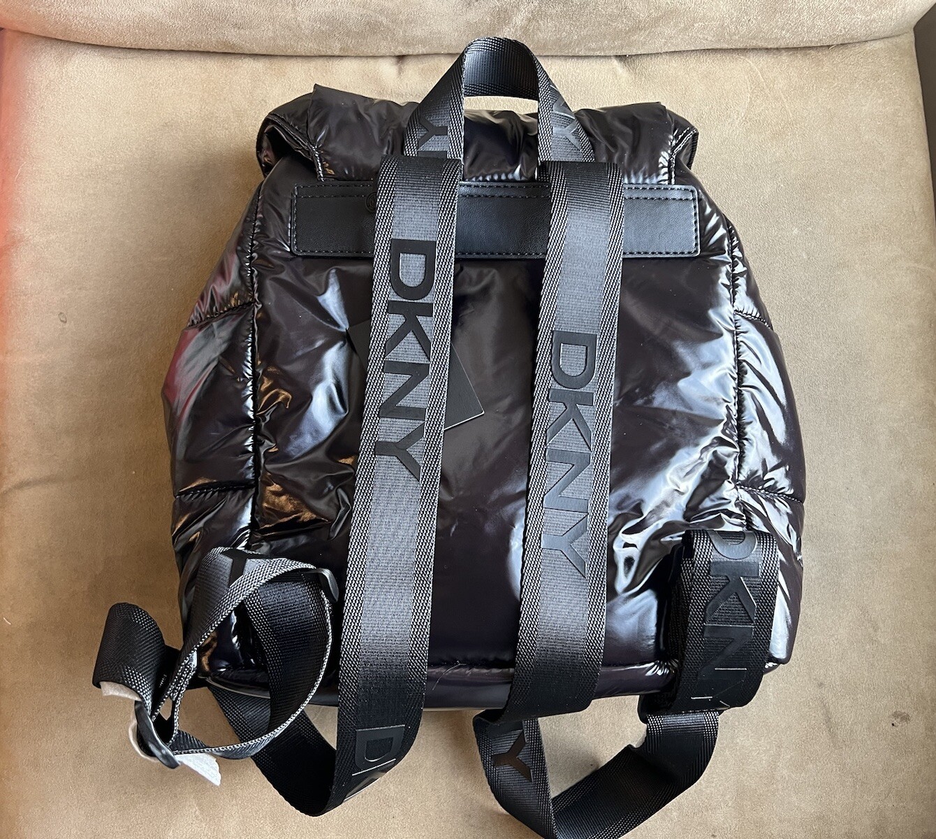DKNY DONNA KARAN COOL BLACK AVIA PUFFER SIGNAGTURE BACKPACK 1 SZ