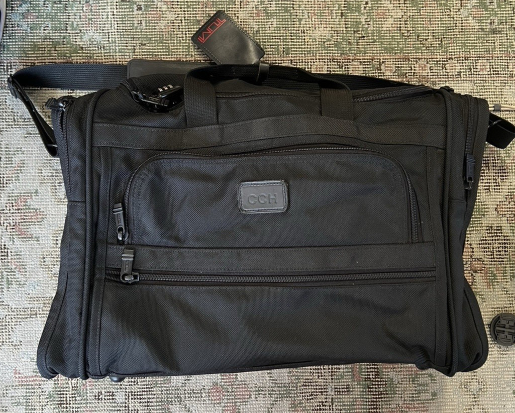 TUMI 222D3 Boston Bag Duffle Golf Weekender Carry On Travel Black Nylon 21″