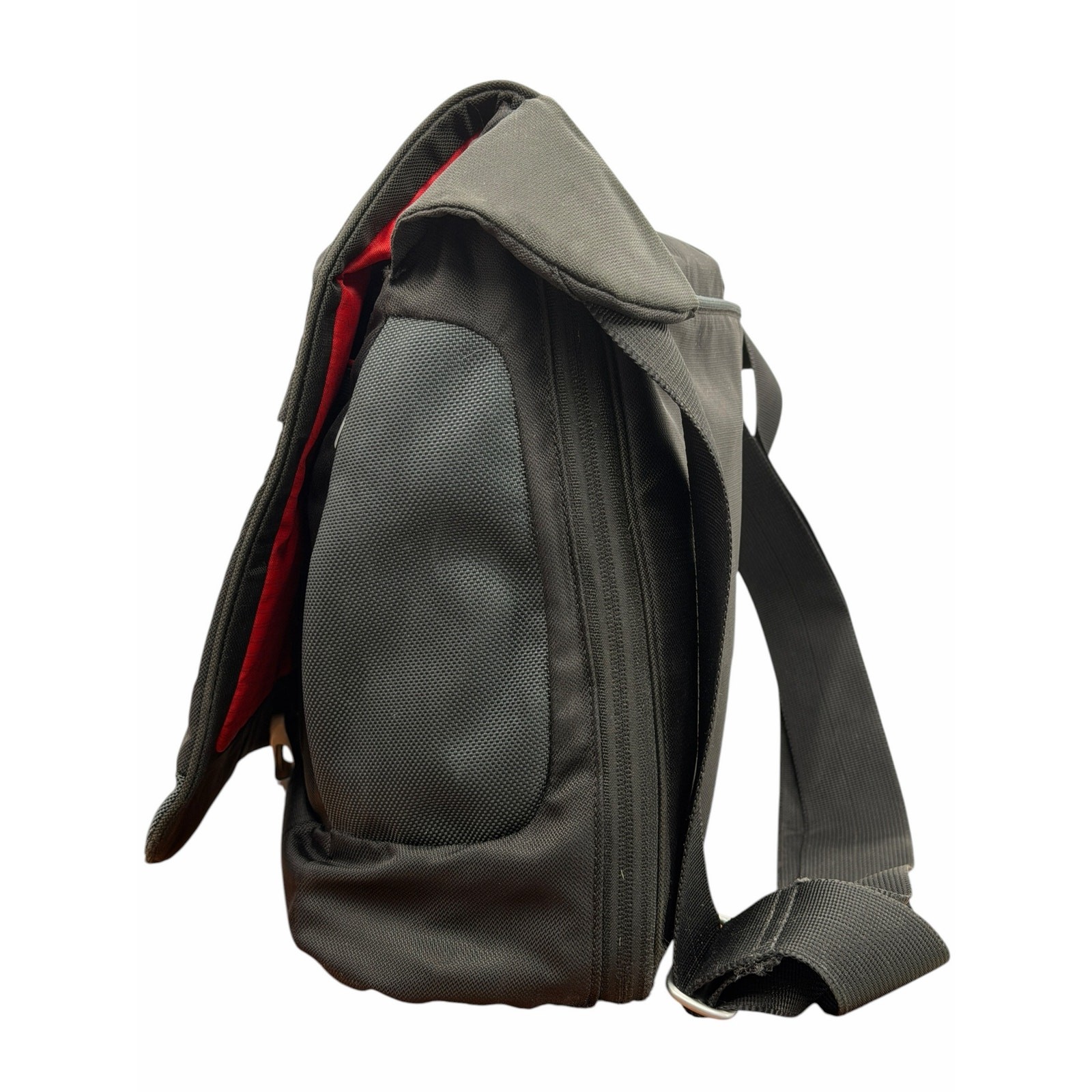 TUMI T-TECH 16” Expandable Messenger Bag Laptop Nylon Shoulder Black Bag 5112D