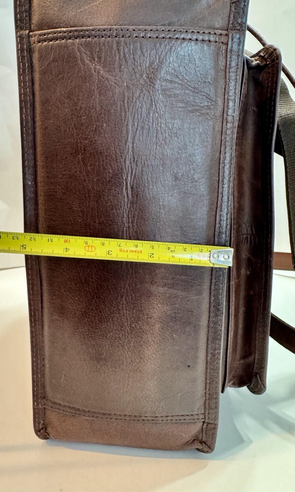 Brown Messenger Bag Buckle Closure Adjustable Shoulder Strap Top Handle Unisex