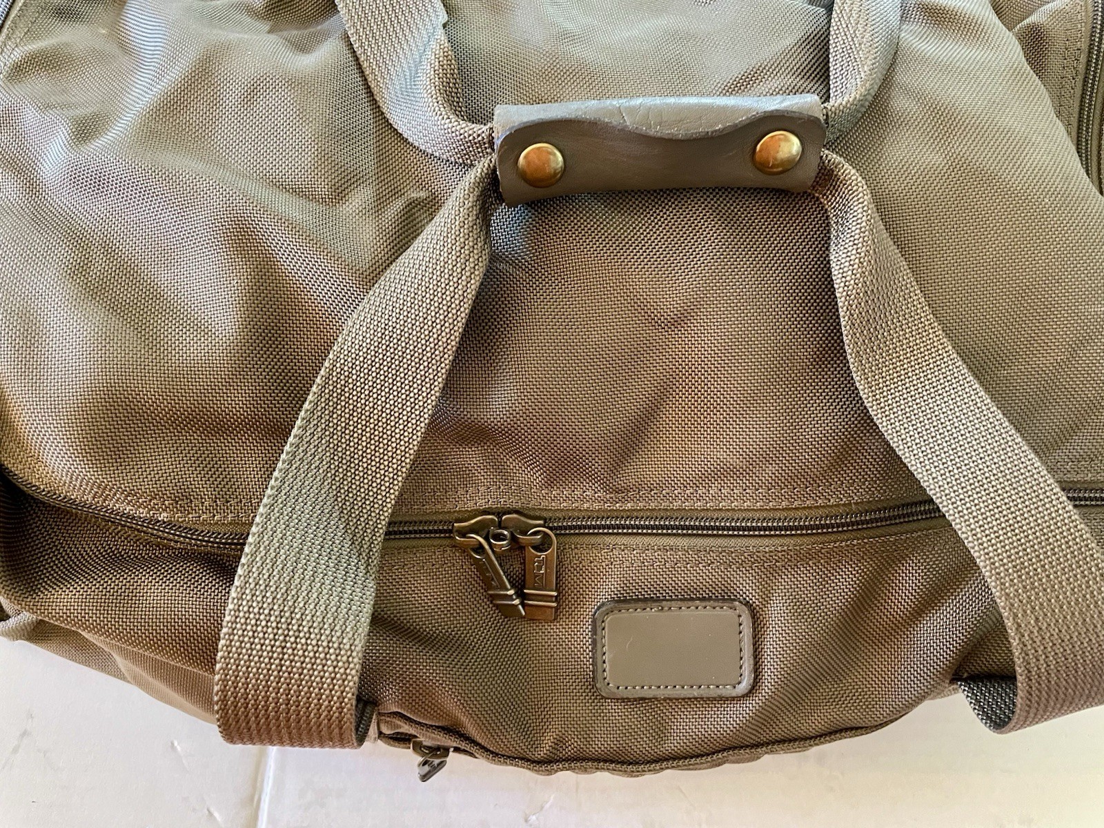 Vintage TUMI Khaki Bronze Ballistic Nylon Travel Duffle Bag Weekend Carry On 22”