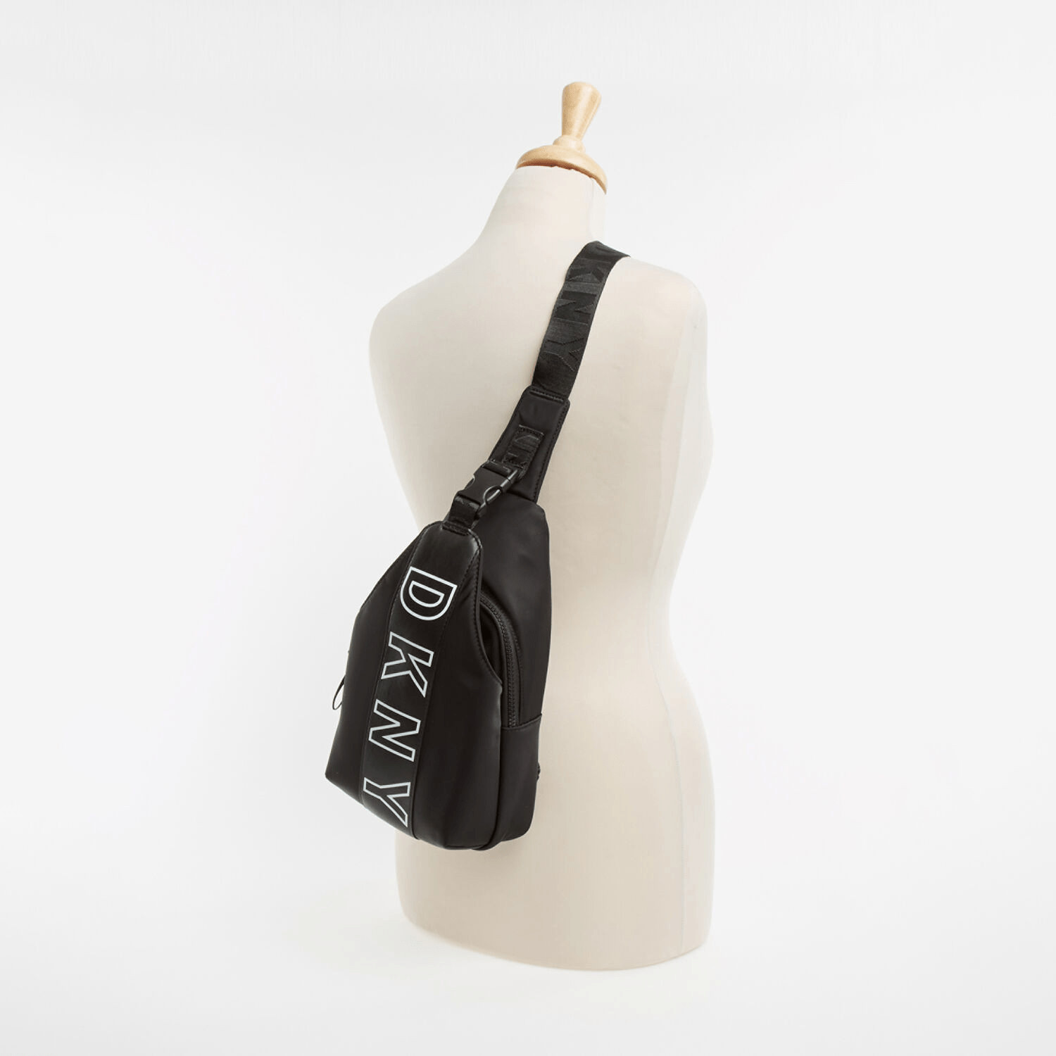 DKNY Black Logo Shoulder Sling Bag DO090AH3