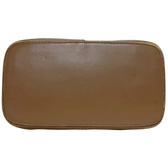 Pre-owned Loewe shoulder bag, brown, lightweight leather, L20. This simple,