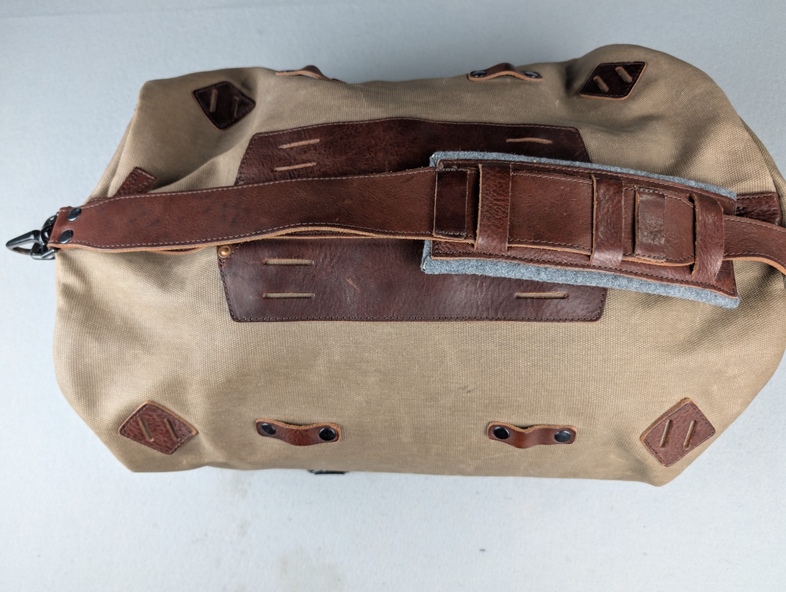 Buffalo Jackson Dakota Waxed Canvas Duffle Bag Leather Has Strap Missing Handles