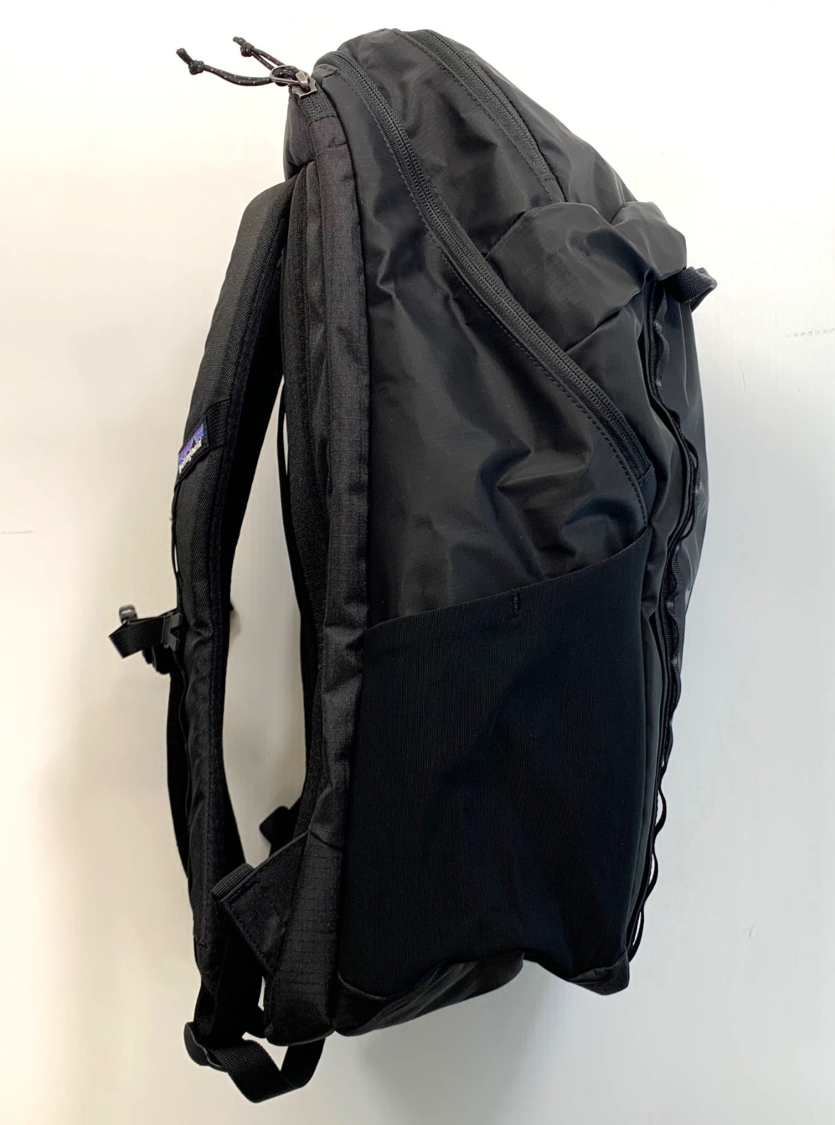 PATAGONIA Black Hole Pack 32L Backpack – #49302 BLACK w/ BLACK (BOB)