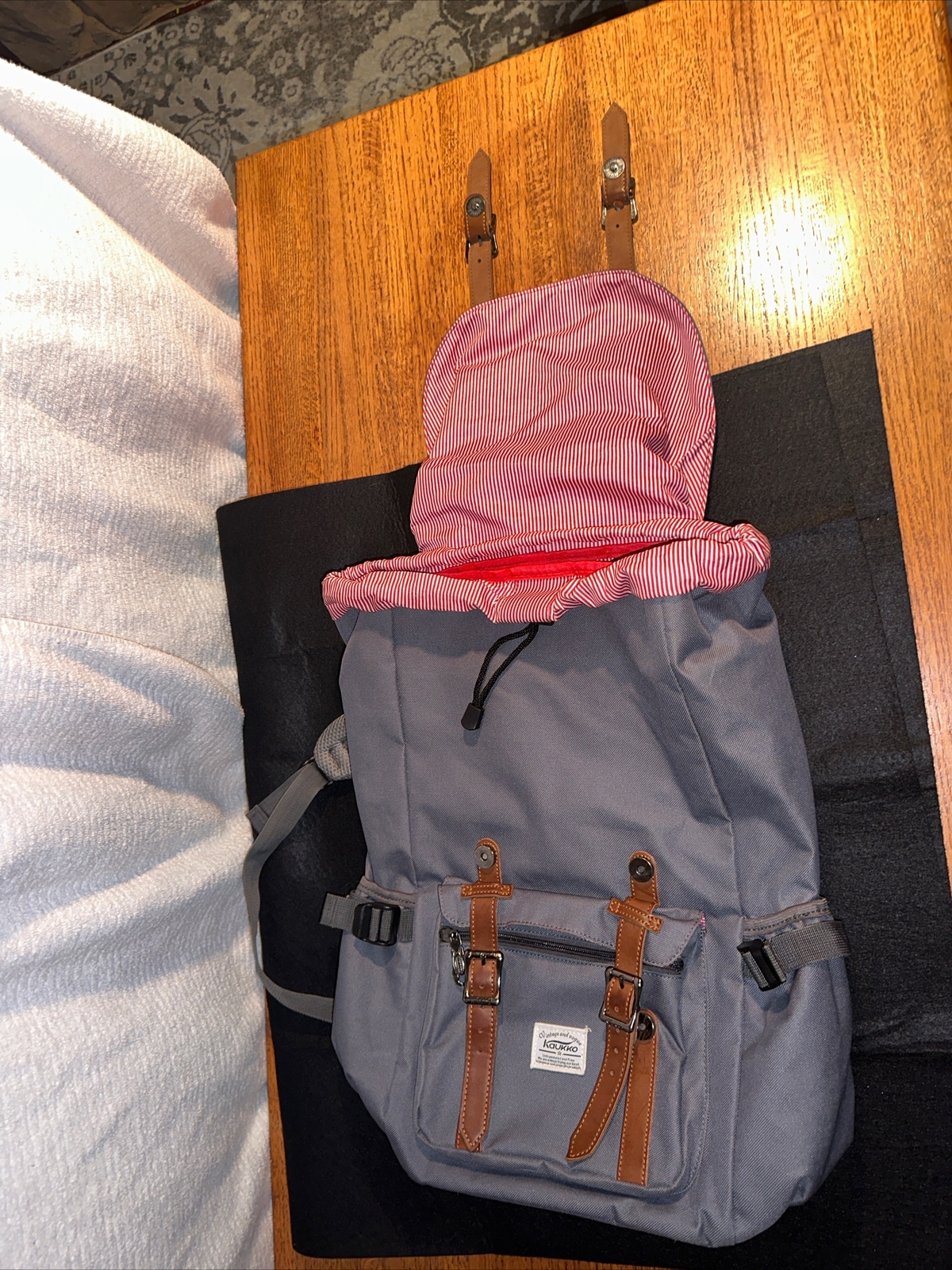 REAL! Kaukko Back Pack Vintage And Vogue Red Striped Lining Very Nice Large Size