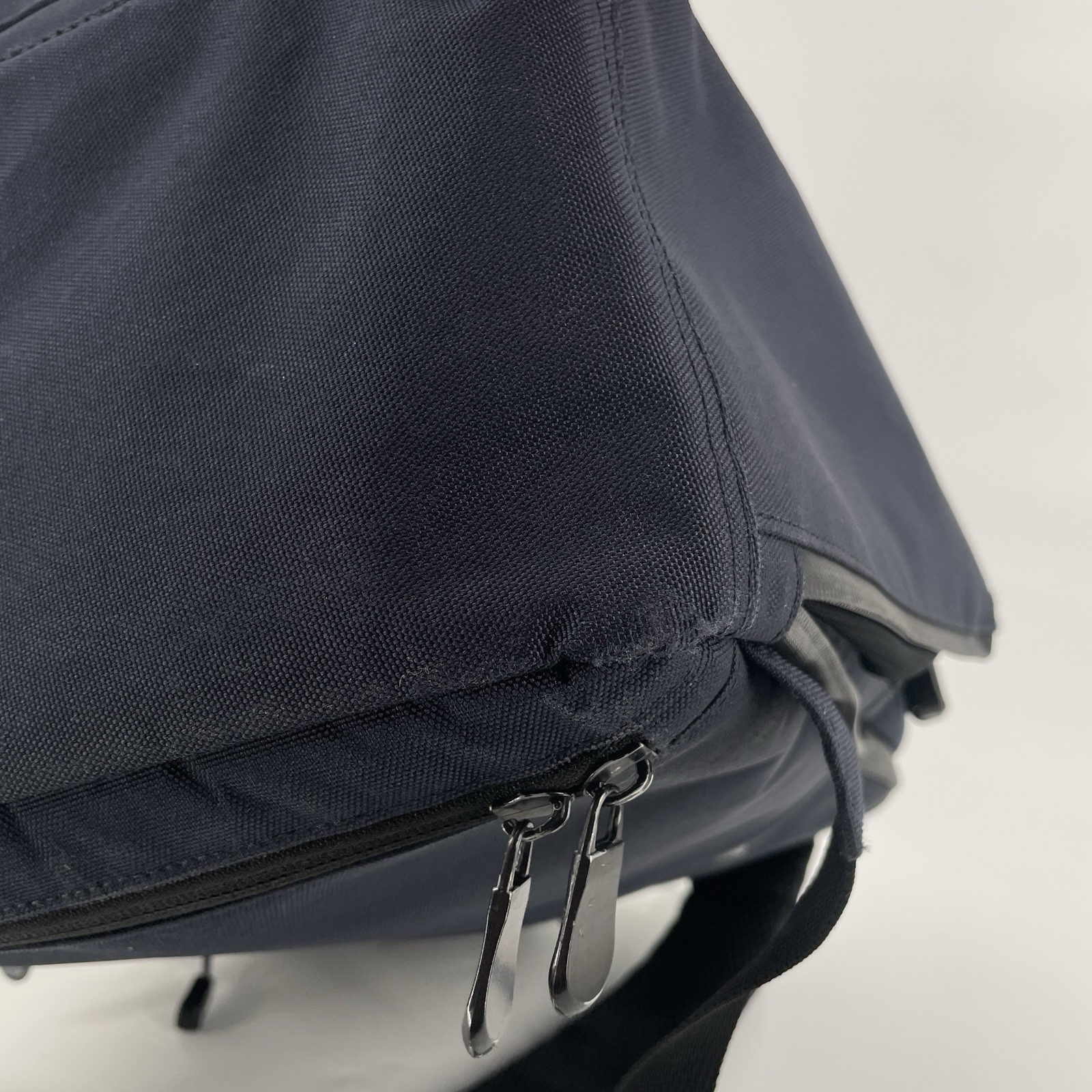 Lo & Sons The Hanover Deluxe 2 Backpack Laptop in Navy Blue -Everyday Travel Bag