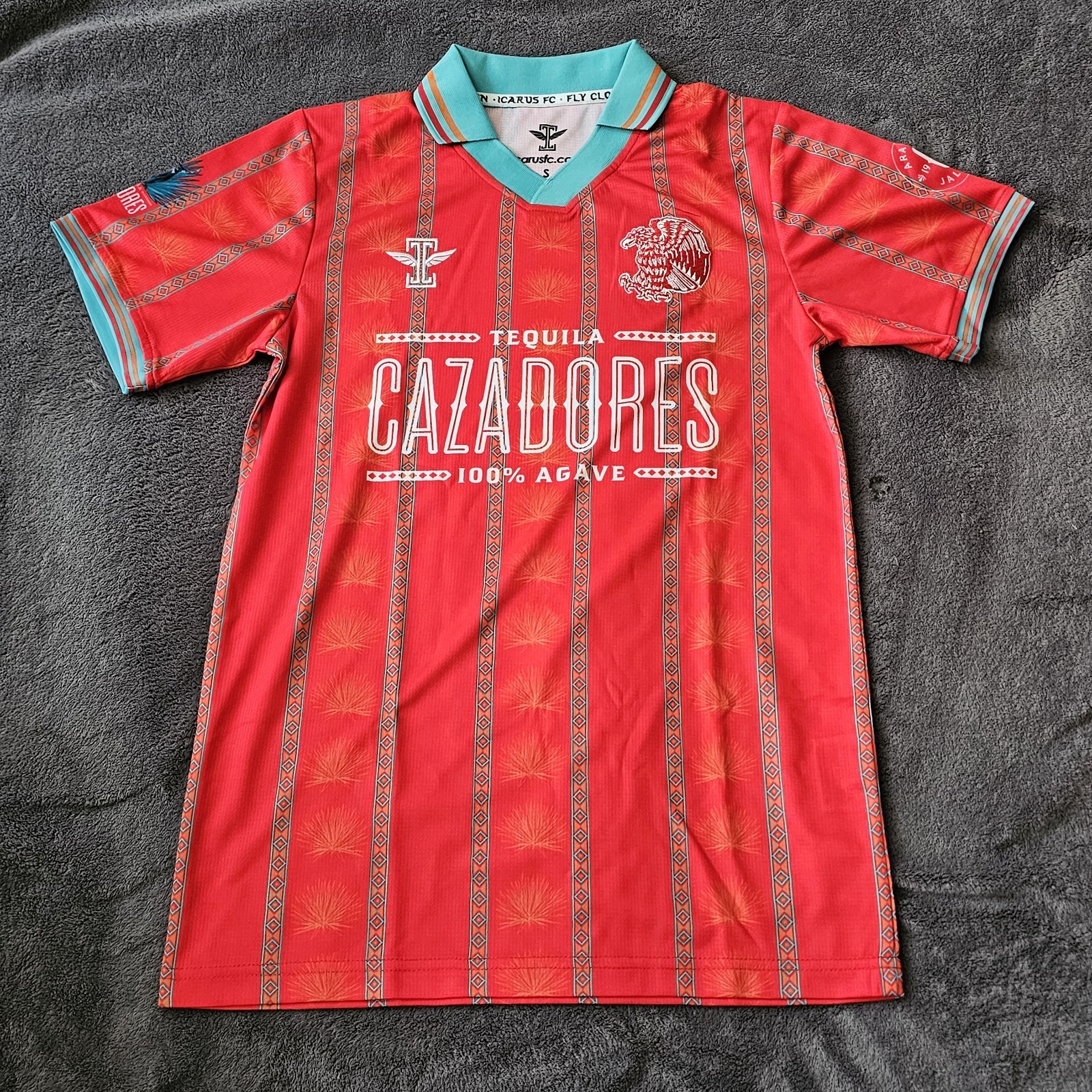 Cazadores Tequila LIMITED promo duffle bag, jersey (Small) and scarf Brand New!