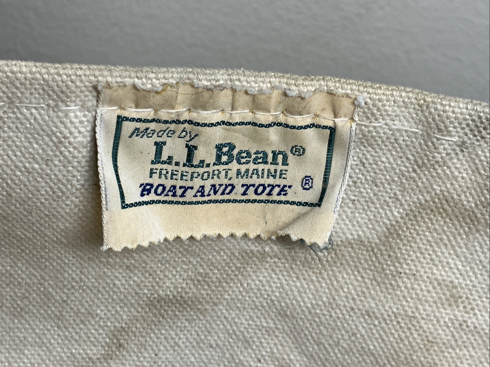Vintage 70s 80s Sawtooth Label LL Bean Boat & Tote Bag Red Distressed 18x13x7”