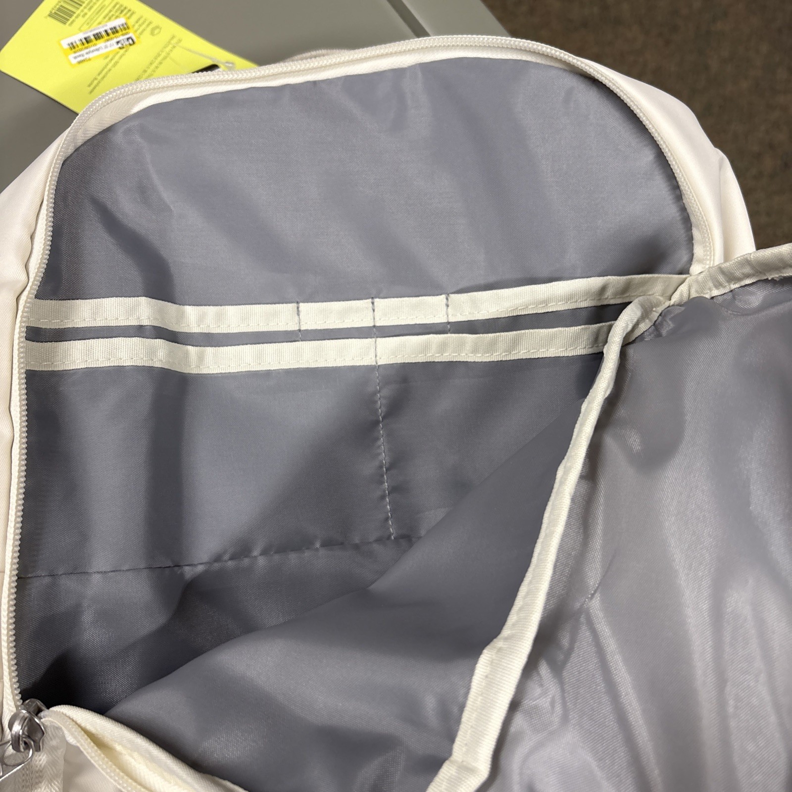 17.5″ Lifestyle Backpack Off-White – All in Motion
