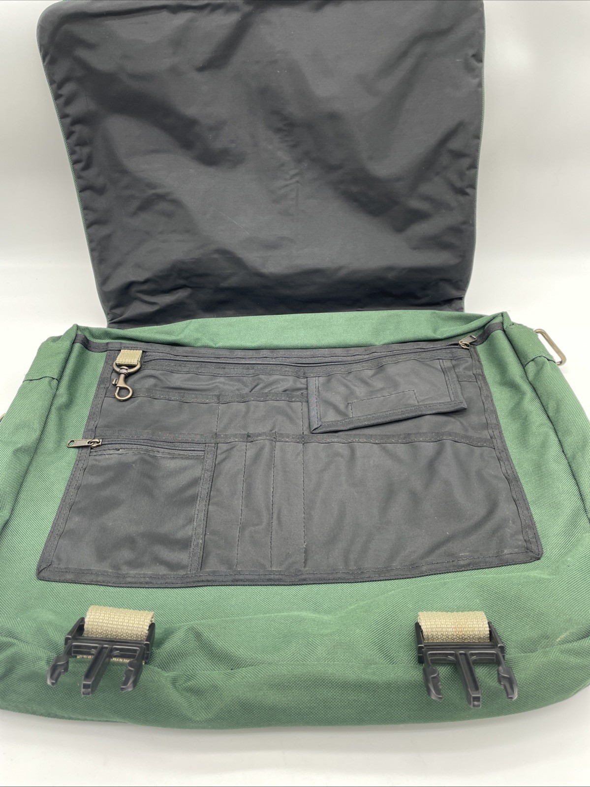 Leed’s North West Shoulder Bag Messenger Portfolio Green Canvas Remington Logo