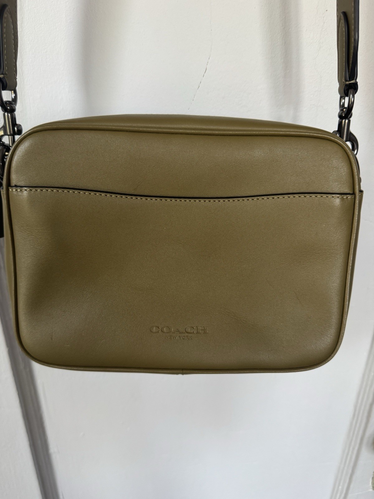 COACH MEN’S Warner Crossbody Bag Smooth grain leather NWOT
