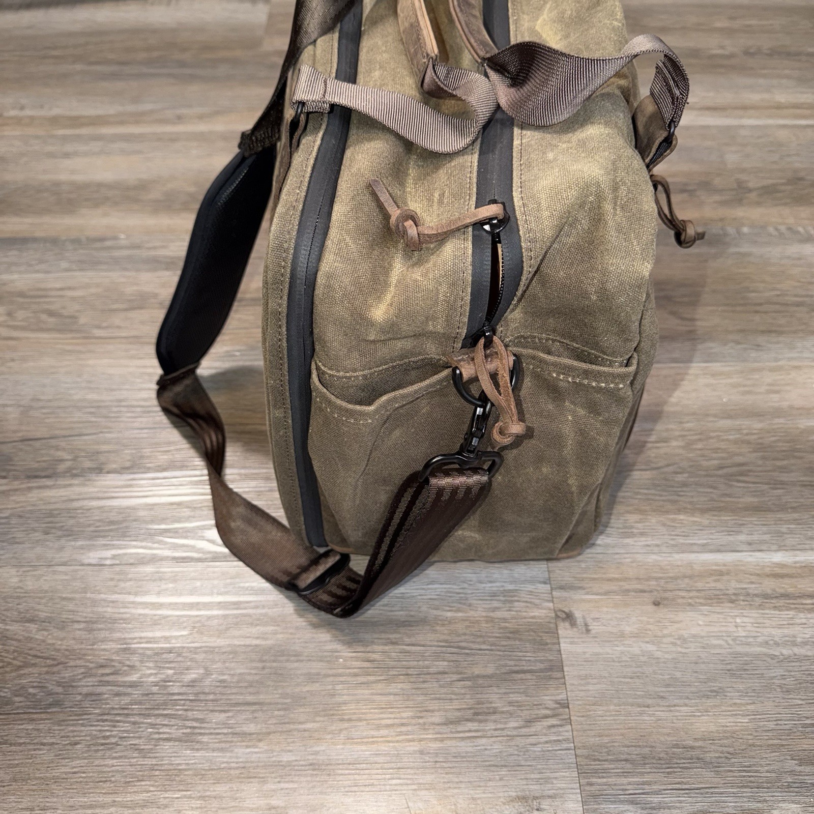 WaterField Designs Atlas Executive Athletic Holdall Waxed Canvas Premium Leather