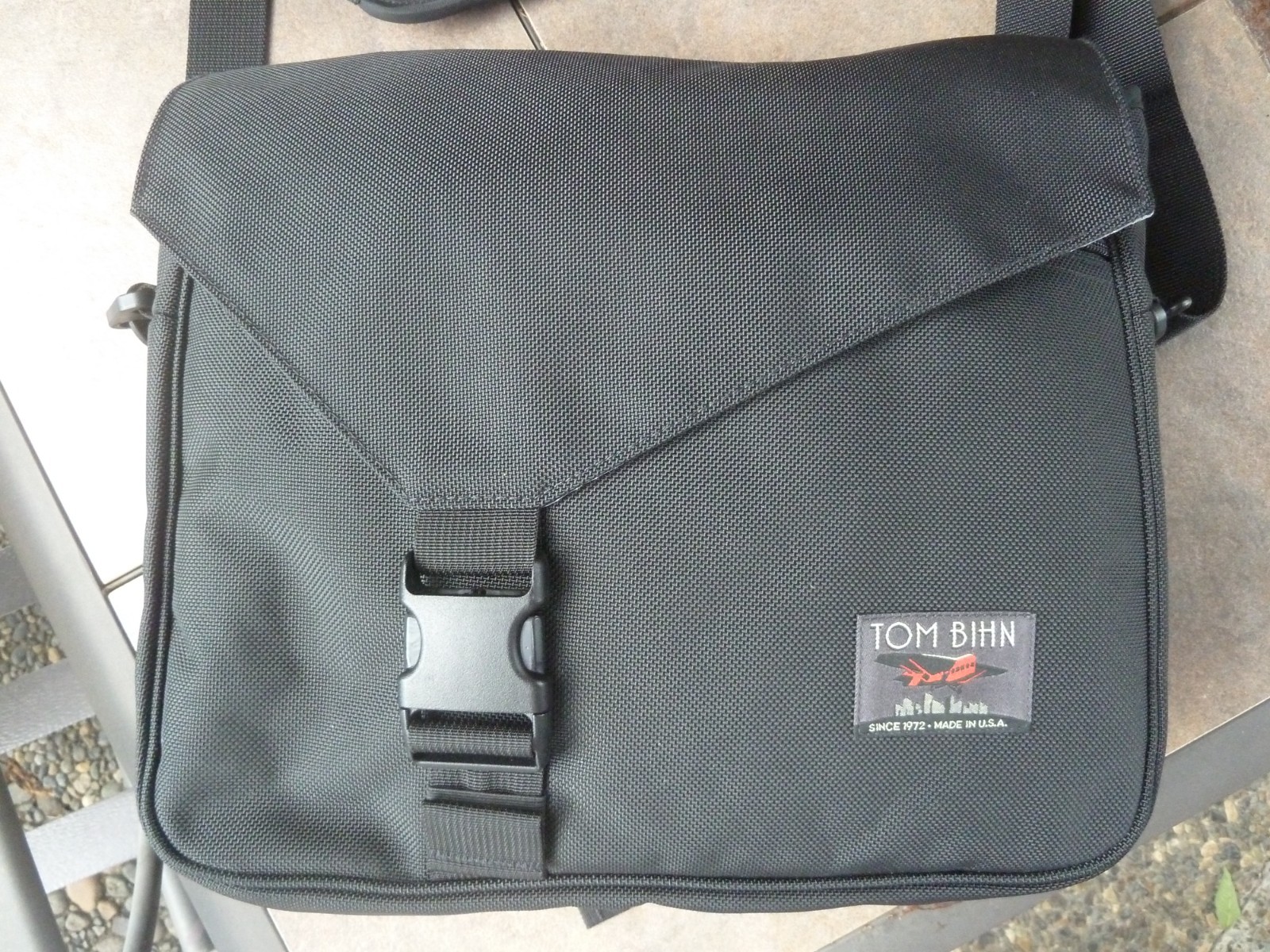 TOM BIHN Messenger Travel Briefcase Carry On Shoulder Strap Bag NWOT