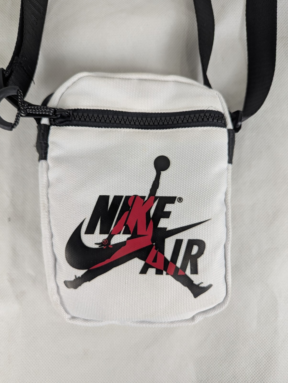 NIKE Jordan Polyester Mashup Air Small Solid Festival Crossbody White BAG