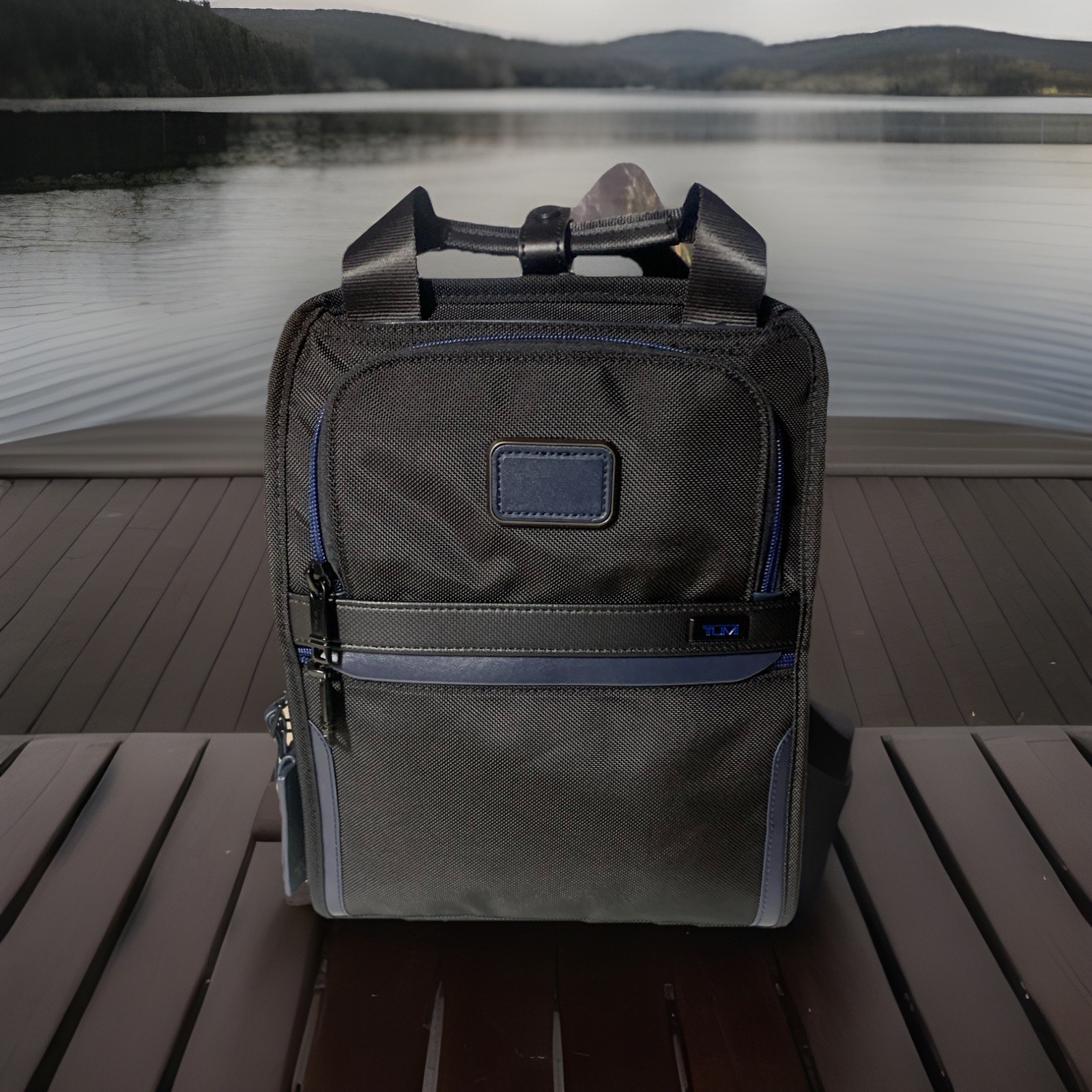 TUMI Alpha 3 Medium Travel Sling/Tote. Navy Accents) 495.00