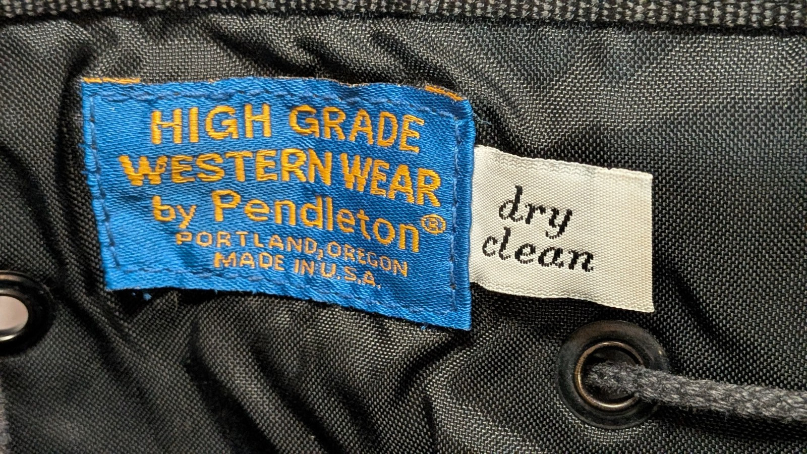 Vintage Pendleton Wool USA High Grade Western Wear One Strap Barrel Backpack Bag