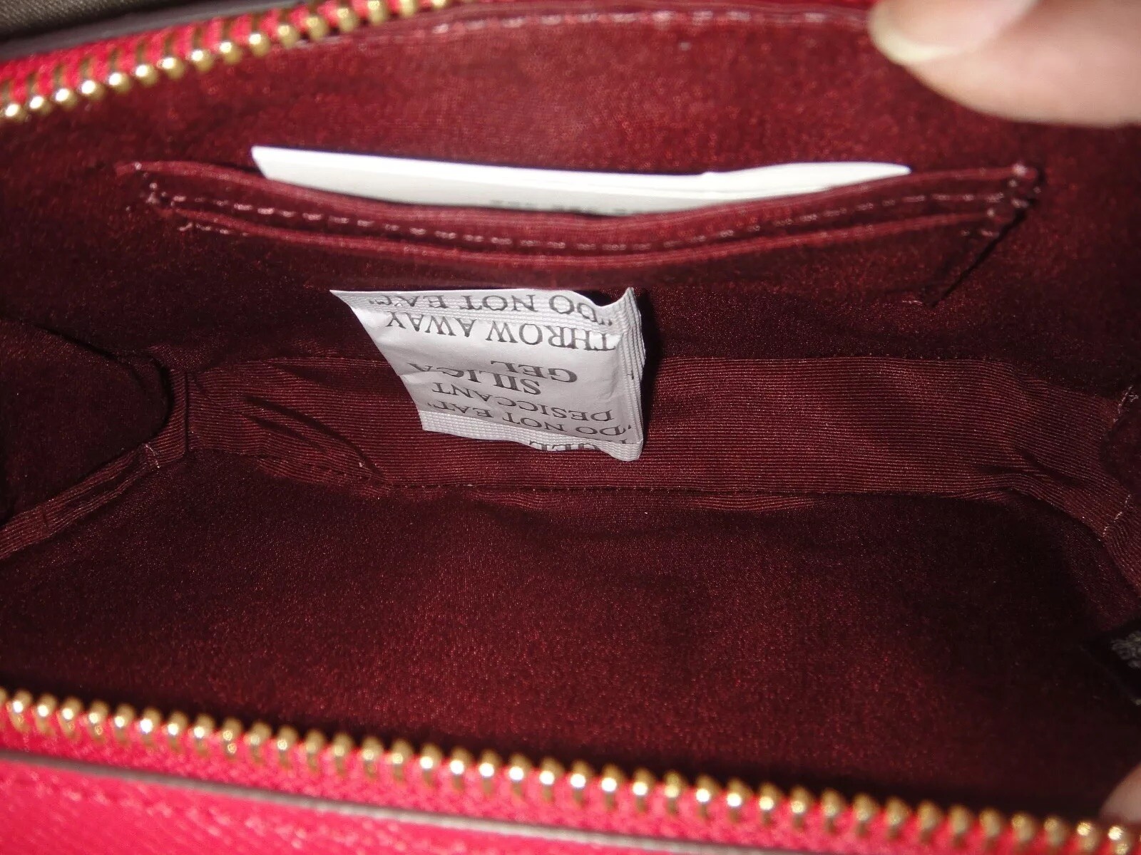 NEW COACH DISNEY CRUELA BOX APPLE MULTI CROSSBODY BAG.$398.00.MSRP 100%Authentic