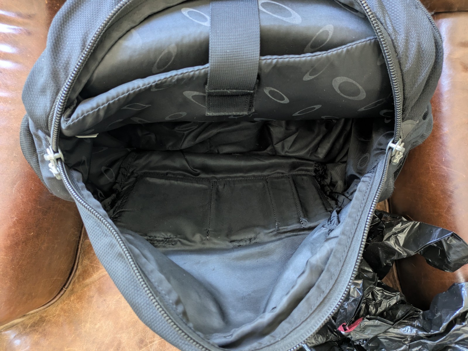 Oakley Kitchen Sink Tactical Field Gear Backpack Daypack Hiking Black Stealth