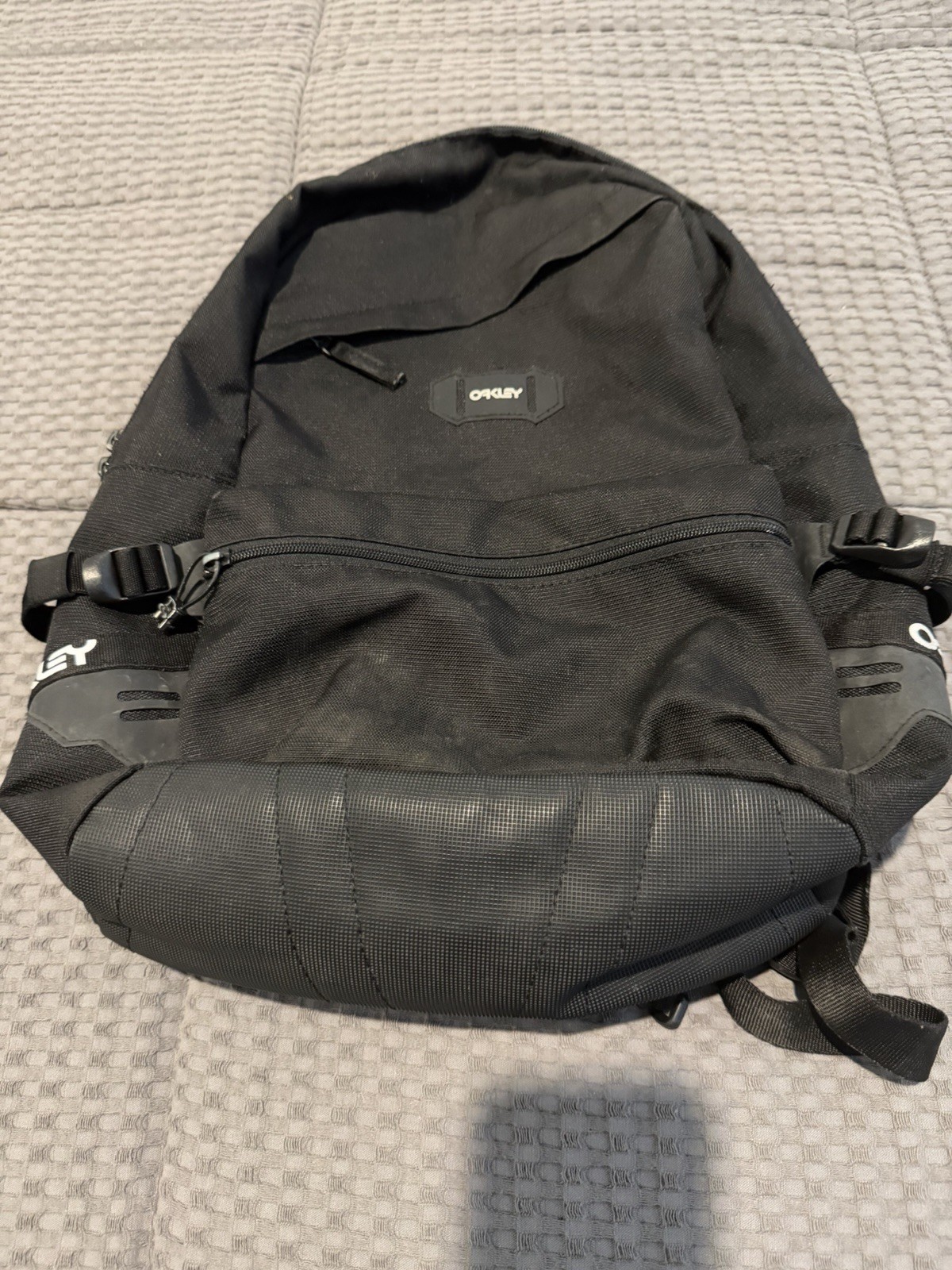 Oakley Men’s Vintage Software Tactical Hiking Backpack
