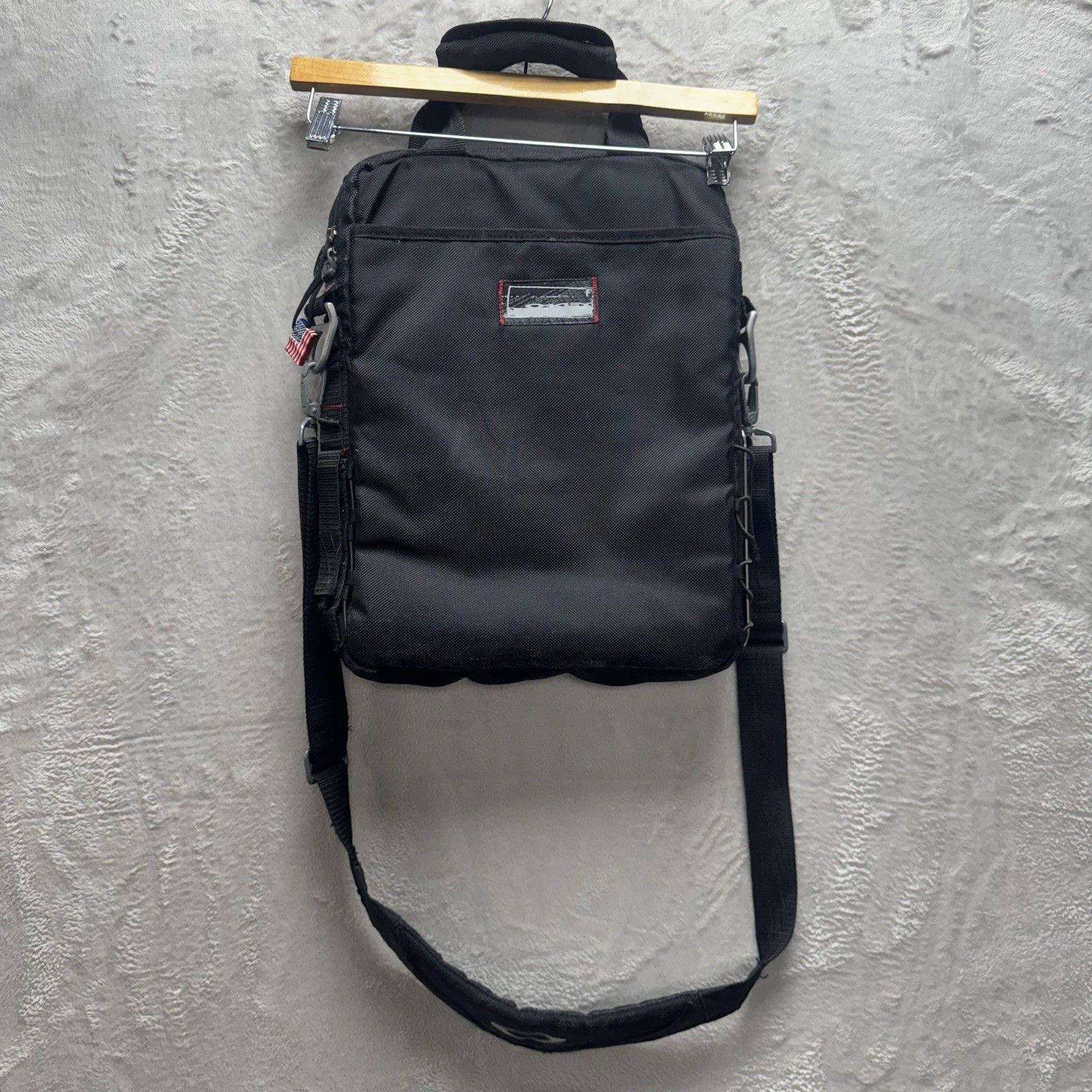Oakley Tactical Field Gear Vertical Messenger Day Pack Laptop Bag Black 16×13