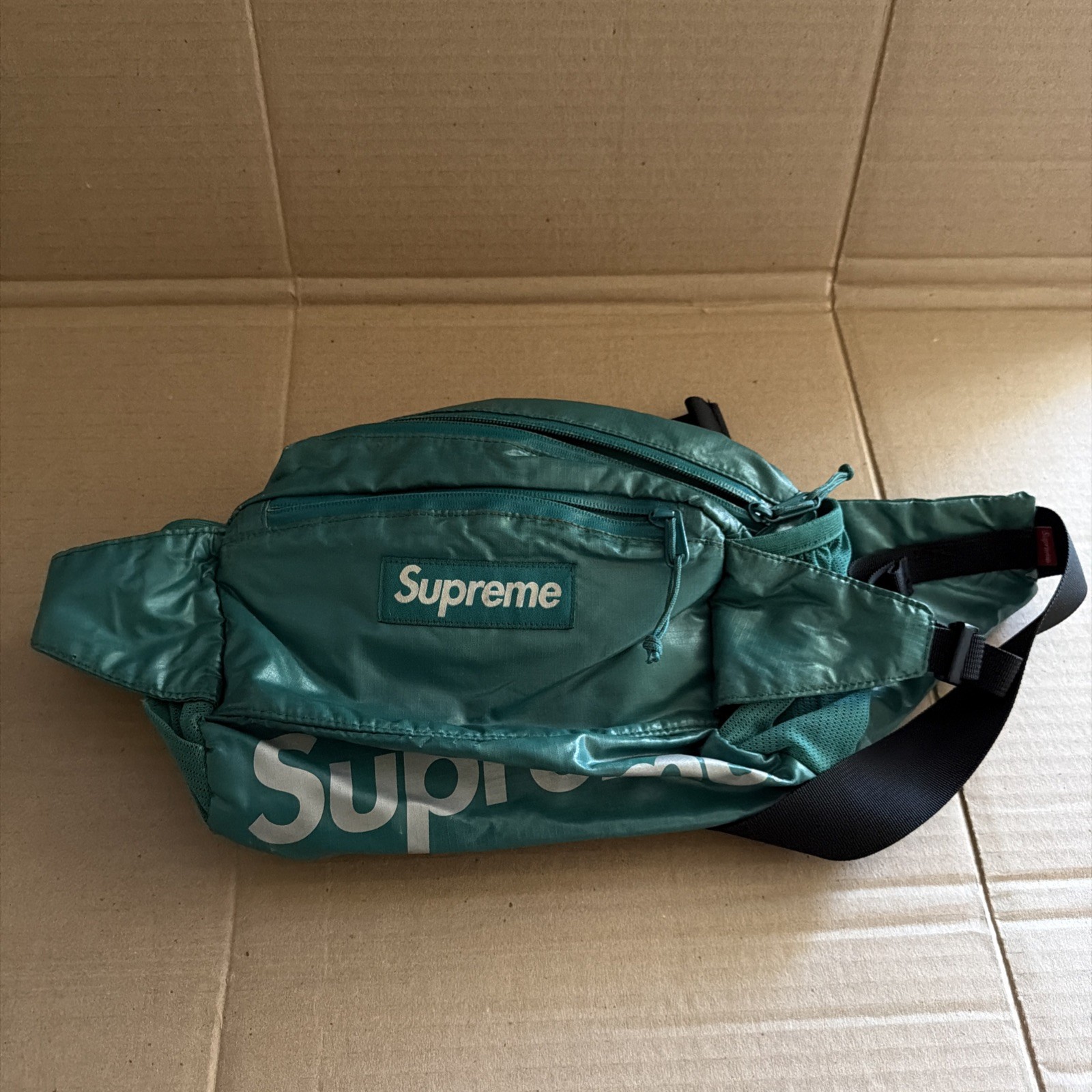 AUTHENTIC preowned SUPREME waist bag teal GREEN fanny pack FW17 pockets PLUS vgc