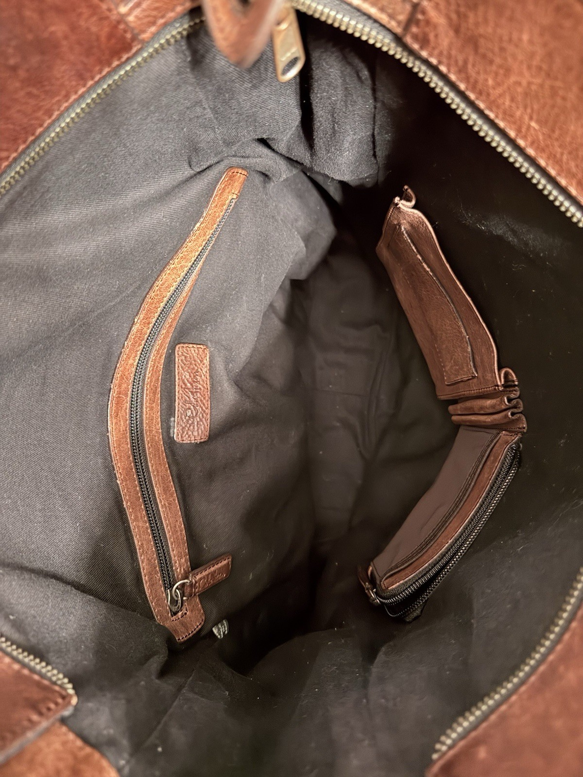 Cole Haan Vintage 15” Large Leather Shoulder Zip Top Bag
